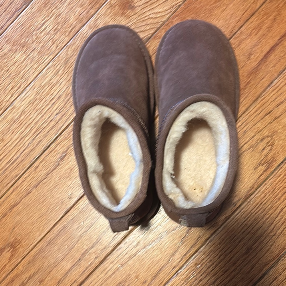 Never worn bear par pooties